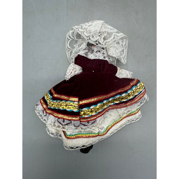 Vintage Traditional European Folk Doll Lace Dress & Velvet Accents Figurine READ - Picture 7 of 7